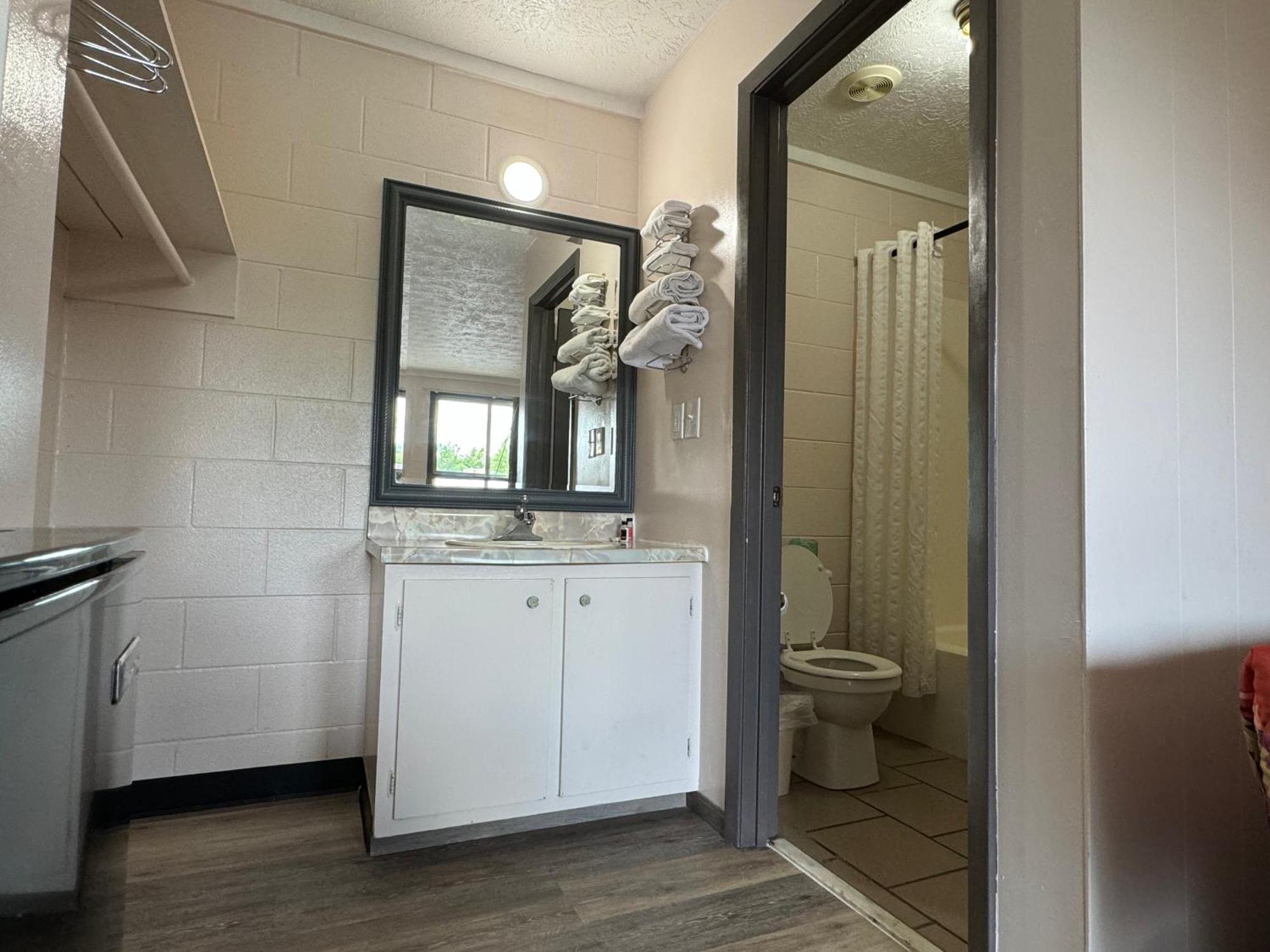 Economy Inn Crossville Ngoại thất bức ảnh